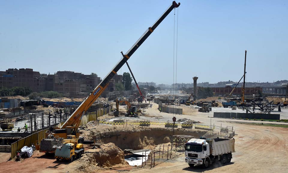  جولة رئيس مجلس الوزراء في مشروع القطار الكهربائي الخفيف LRT