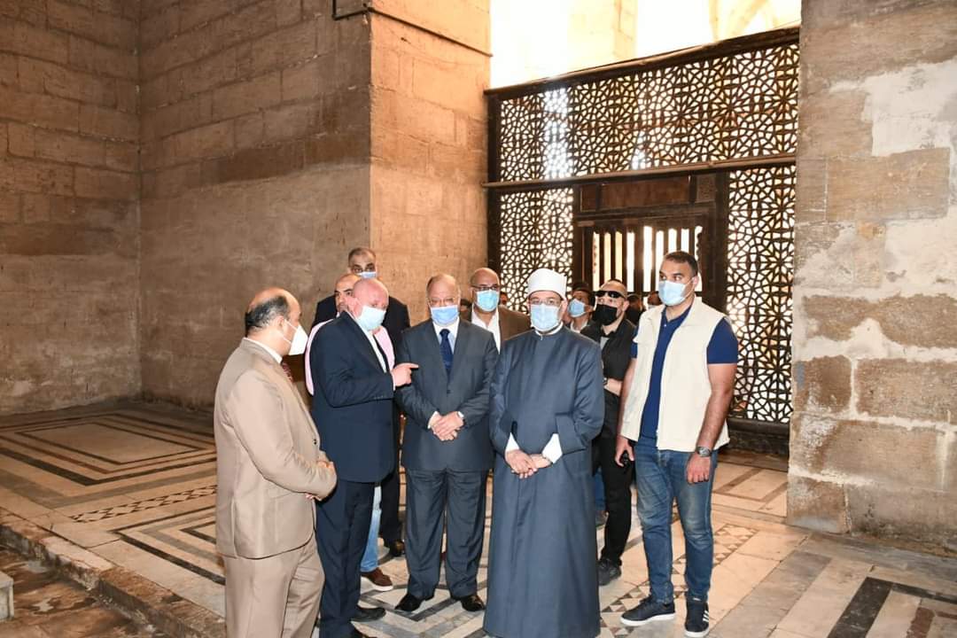 وزير الأوقاف ومحافظ القاهرة يتفقدان مسجد السلطان  فرج بن برقوق  |صور