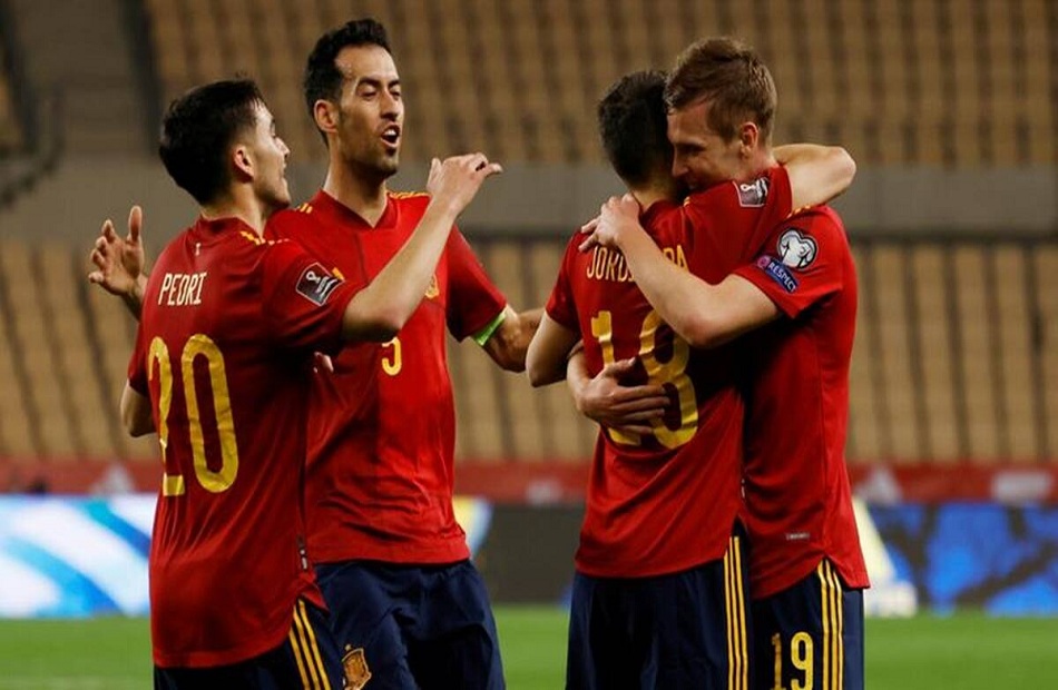 موعد مباراة إسبانيا وبولندا والقنوات الناقلة 
