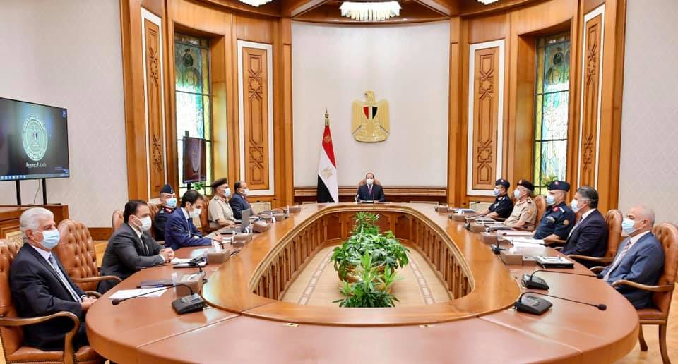 الرئيس السيسي يناقش استصلاح أكثر من ٢ مليون فدان وتوفير مياه الري بمشروع مستقبل مصر