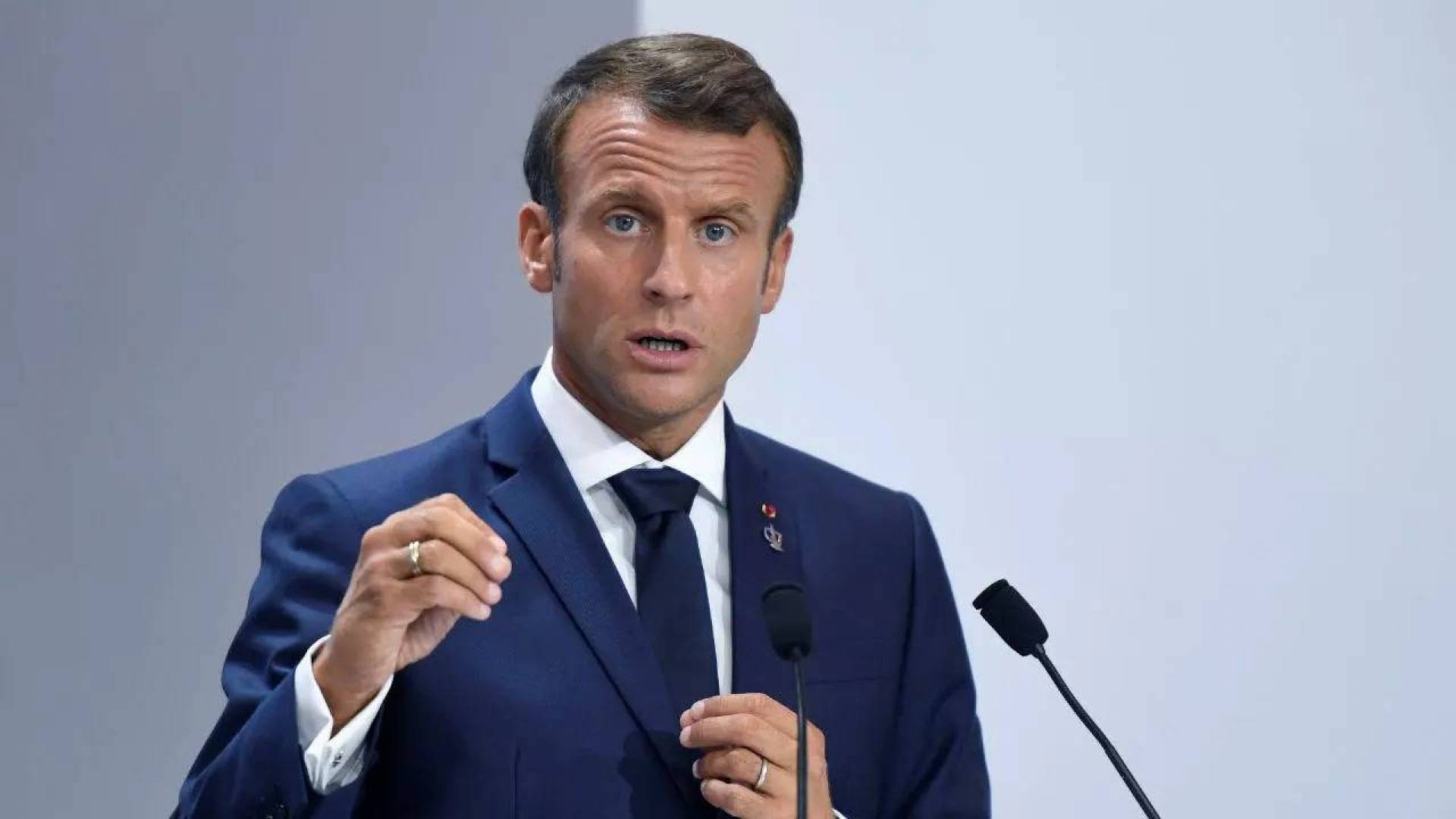 الرئيس الفرنسي يبدأ جولة تشمل الإمارات وقطر والسعودية اليوم