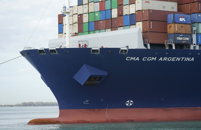 تكدس سفن المحاصيل في ميناء بالأرجنتين بسبب احتجاجات سائقي الشاحنات
