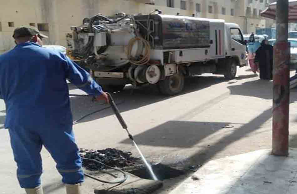 استكمال تطهير وصيانة صفايات الأمطار في بيلا بكفر الشيخ |صور 