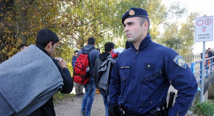 الشرطة الكرواتية تضبط تشكيلا عصابيا يهرب المهاجرين إلى غرب أوروبا