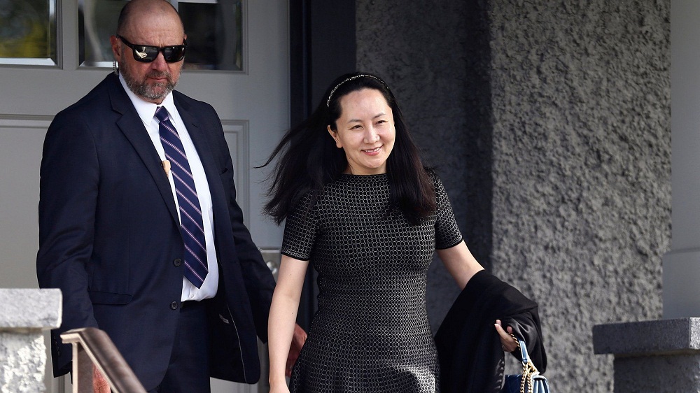 بعد  أربع سنوات من اعتقالها محكمة كندية تسقط قضية مديرة  هواوي  وتسمح لها بمغادرة البلاد
