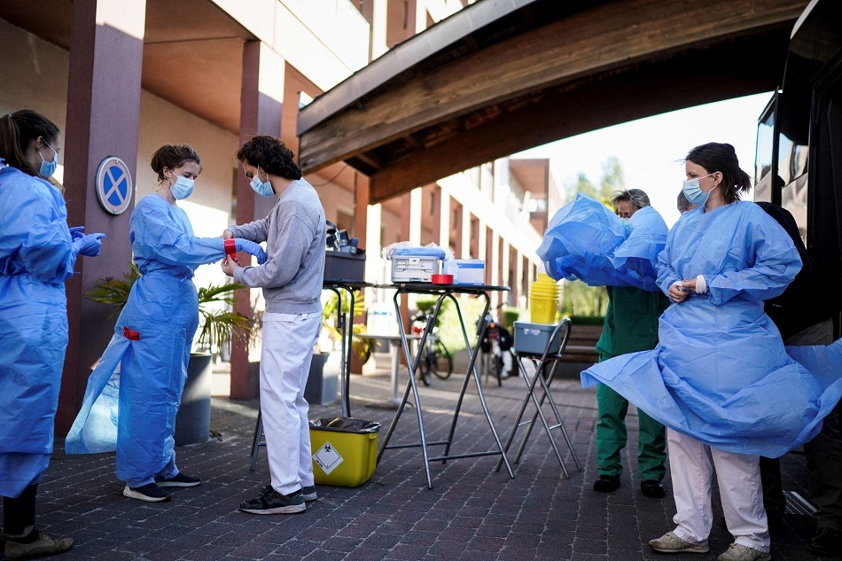 بلجيكا تسجل أكثر من  ألف إصابة جديدة بفيروس كورونا خلال آخر  ساعة