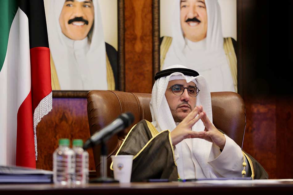 وزير الخارجية الكويتي يتلقى اتصالًا هاتفيًا من نظيره الأمريكي
