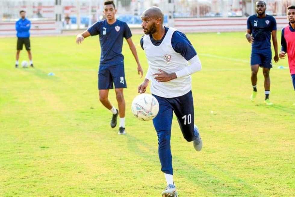 شيكابالا وحازم وحفني يشاركون في تقسيمة قوية بمران الزمالك