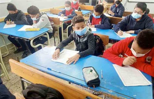  تعليم القاهرة  انتظام اللجان الامتحانية لصفوف النقل دون شكاوى 
