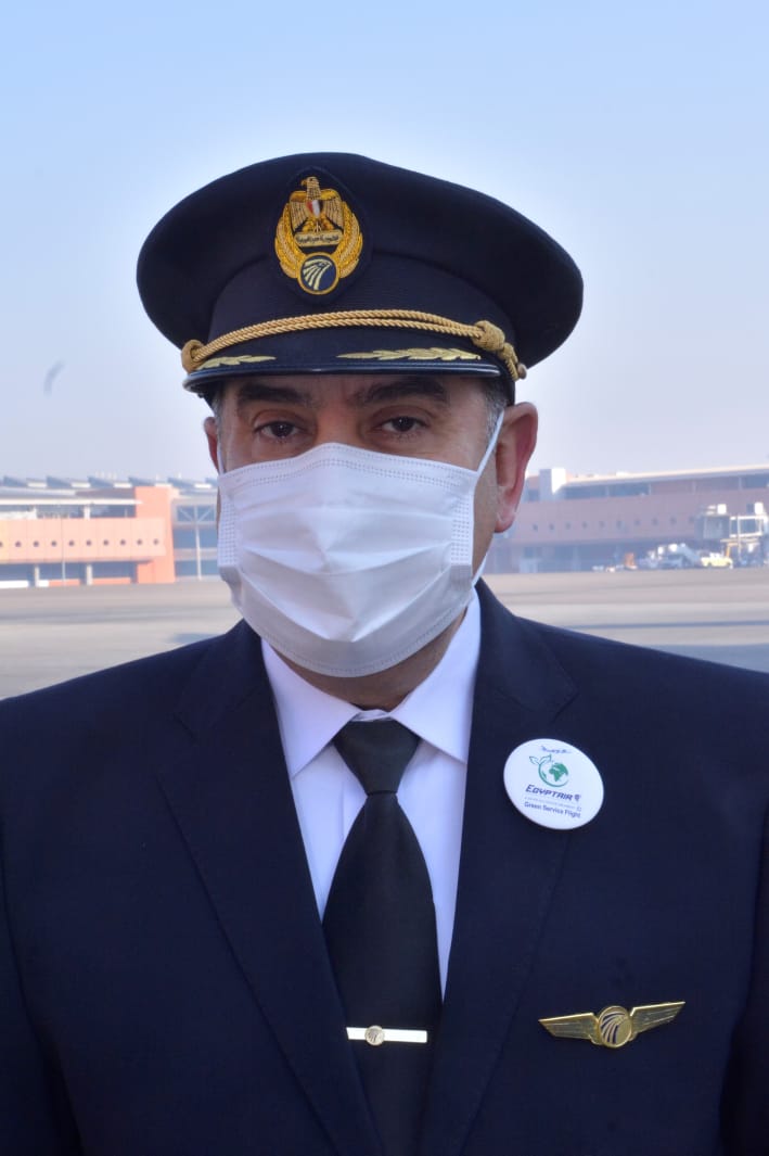 وزير الطيران المدني يقود أول رحلة بخدمات صديقة للبيئة بين القاهرة وباريس |  صور - بوابة الأهرام