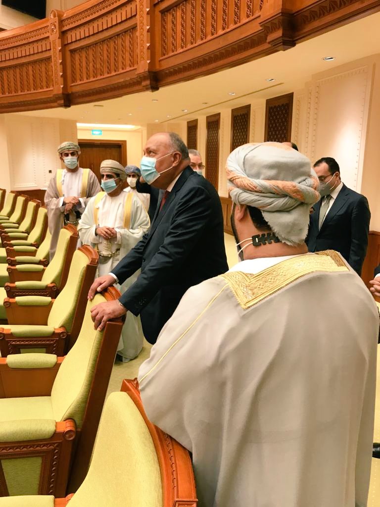 وزير الخارجية يزور مجلس عُمان ويتفقد مجلسيه الشورى والدولة