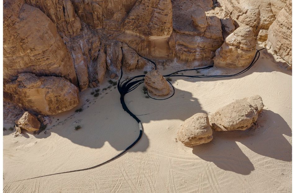 النسخة الثانية لـ;صحراء X العلا;  فنانًا يبحثون أفكارًا حول السراب والواحات المتأصلة في الصحراء | صور 