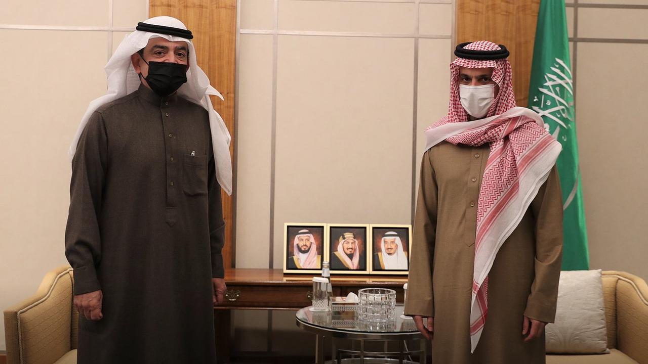 وزير الخارجية السعودي يلتقي المدير العام للإيسيسكو في الرياض 