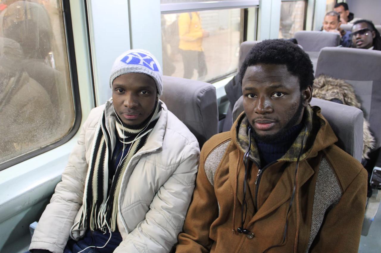 الطلاب الوافدون الأفارقة يشاركون في فوج قطار الشباب إلى الأقصر وأسوان | صور 