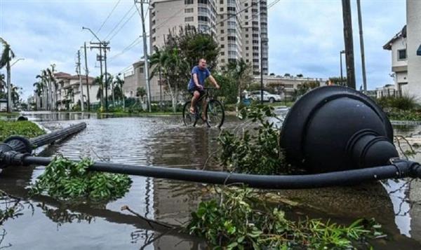 الإعصار إيان يصل إلى اليابسة في ولاية ساوث كارولينا الأمريكية