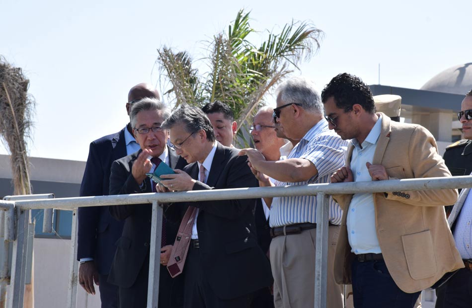 السفير الياباني بالقاهرة فى محطة معالجة مياه بحر البقر