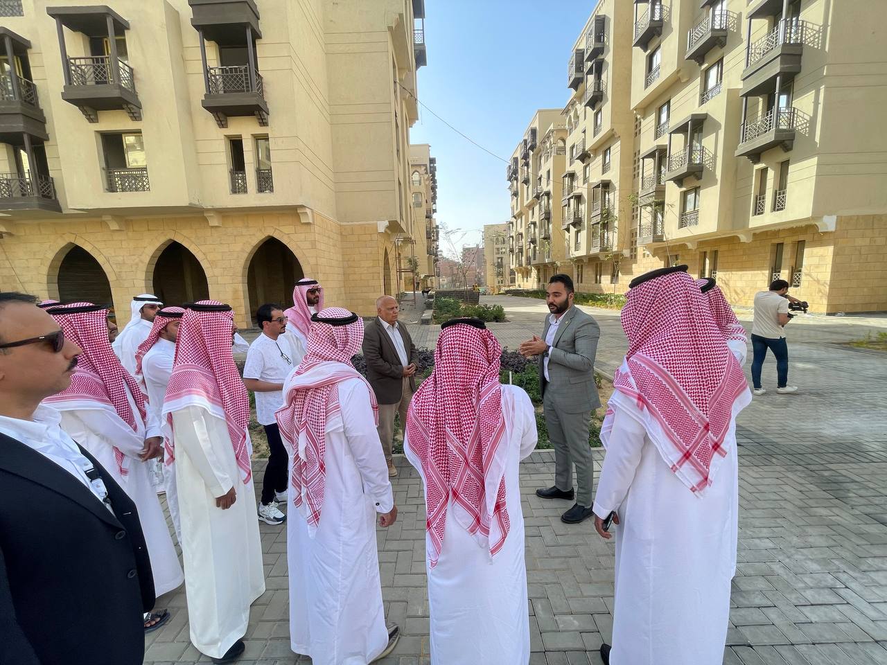  مسئولو الإسكان يستقبلون الوفد الثانى من وزارة الشئون البلدية والقروية والإسكان السعودية