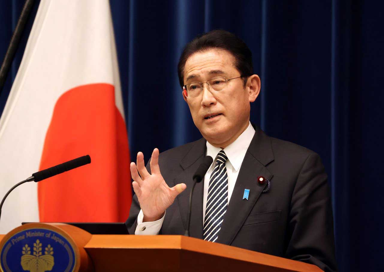 رئيس الوزراء الياباني ينفي وجود تعديل وزاري