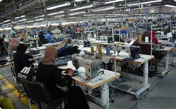  التحول-من-التجارة-إلي-التصنيع-والإنتاج-طفرة-في-قطاع-الملابس-الجاهزة-على-مدار--سنوات