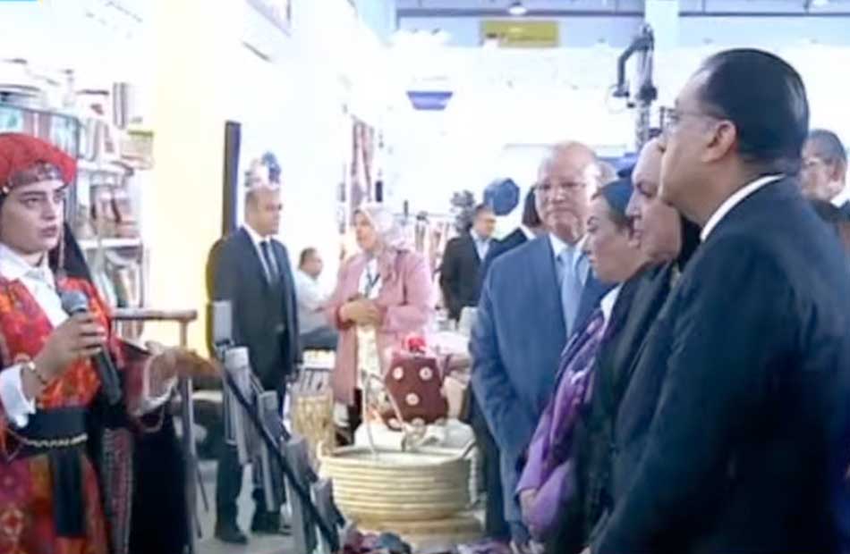 رئيس الوزراء يفتتح معرض تراثنا للحرف اليدوية والتراثية برعاية رئيس الجمهورية