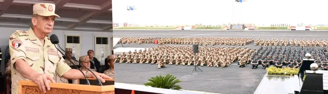  الفريق أول محمد زكى القائد العام للقوات المسلحة يلتقى عددًا من رجال القوات المسلحة 