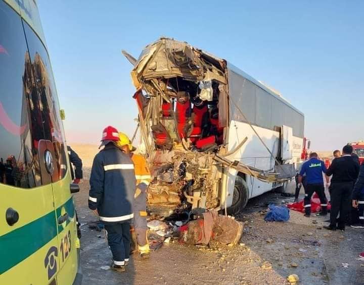 حادث أتوبيس نقل ركاب على طريق الزعفرانة بالبحر الأحمر
