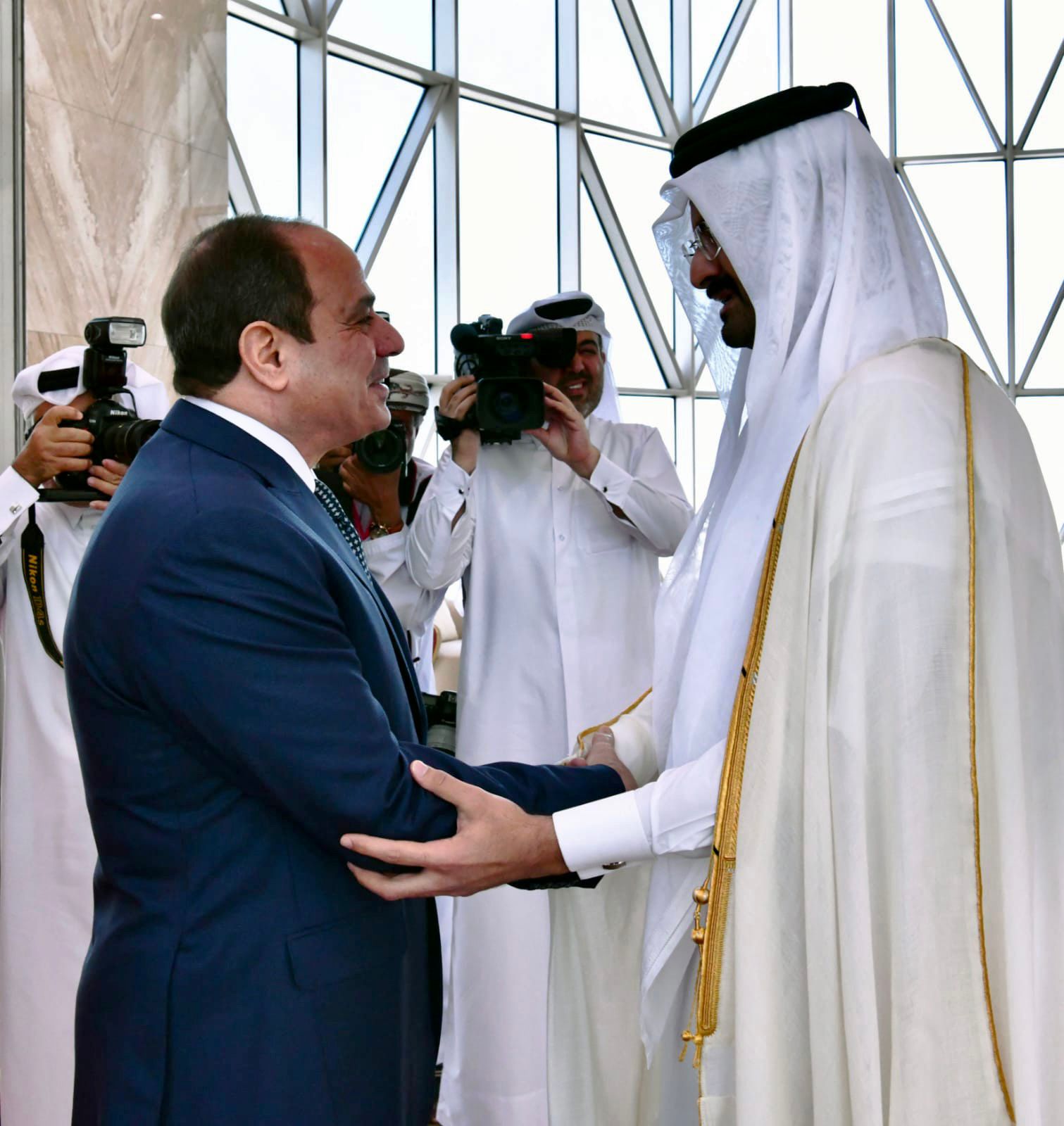 وصول الرئيس السيسي إلى مطار الدوحة 