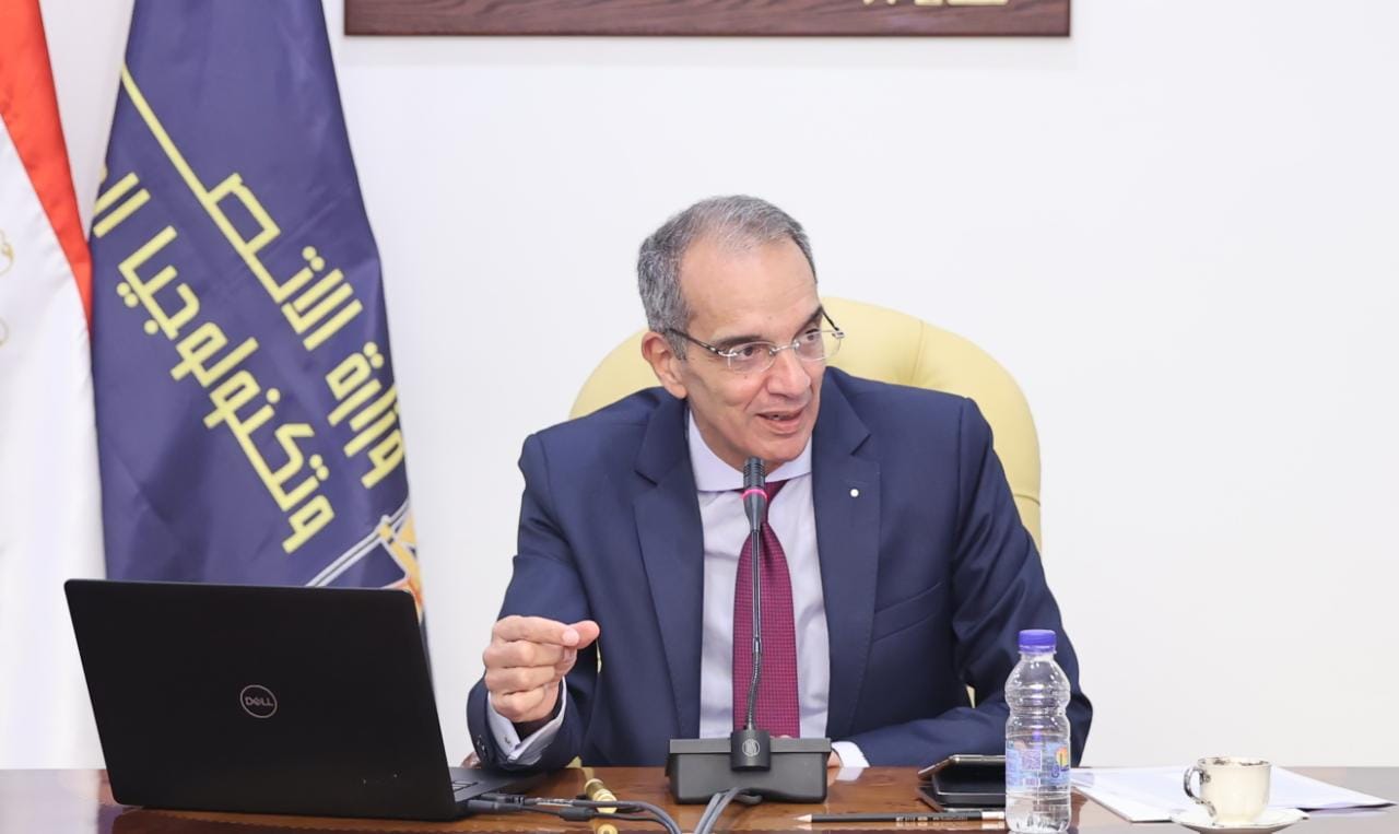  وزير الاتصالات يكشف عن تقدم مصر فى مؤشر نضج الحكومة الرقمية