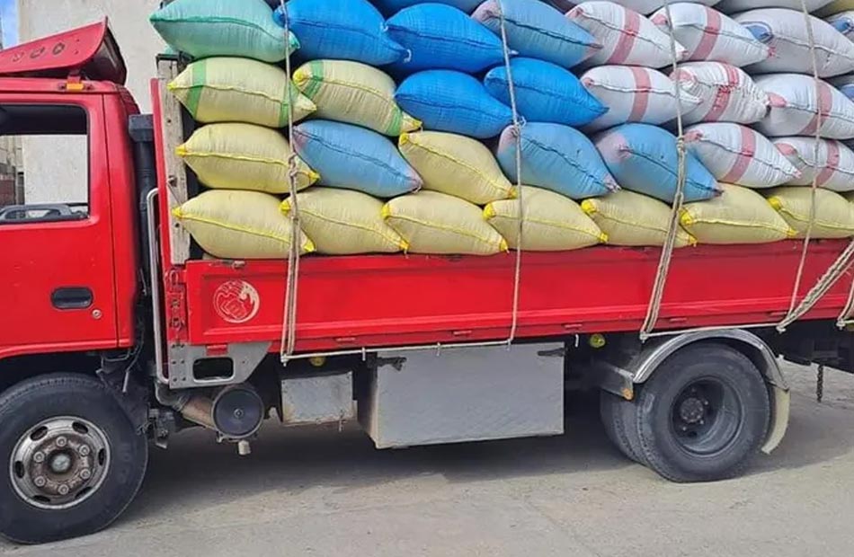  مصادرة 10 أطنان أرز شعير جمعها تجار في مراكز الغربية