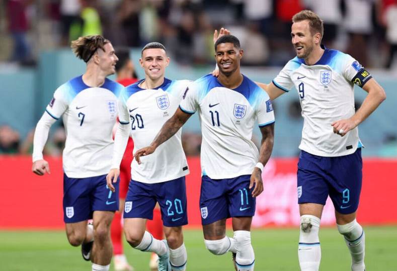 إنجلترا تهزم ويلز وتتأهل أول مجموعتها في مونديال قطر