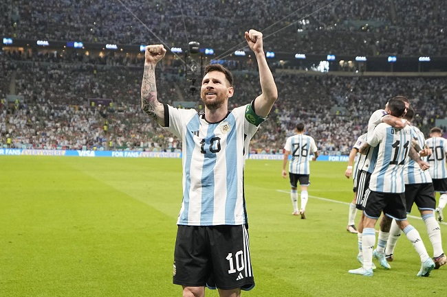 من أجل حلم ميسي كيف يتأهل المنتخب الأرجنتيني إلى دور الـ بكأس العالم ؟