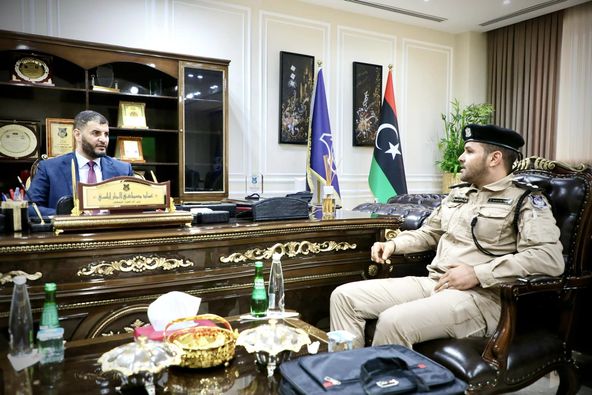 وزير الداخلية الليبي يوجه بمتابعة الأوضاع الإنسانية والصحية للمهاجرين