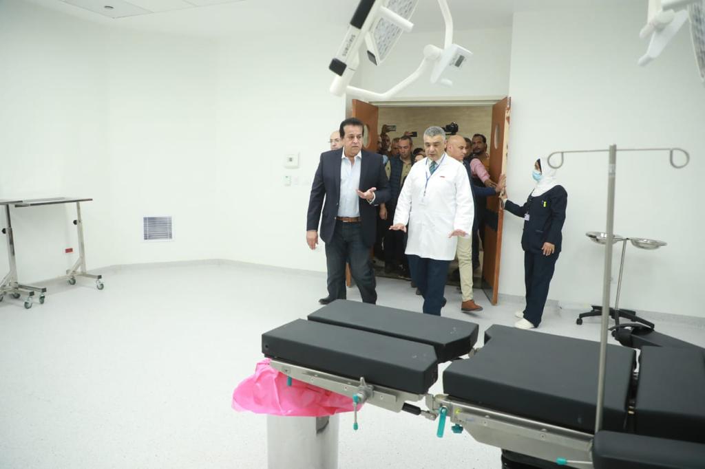  جولة وزير الصحة والسكان في  مستشفى إهناسيا التخصصي
