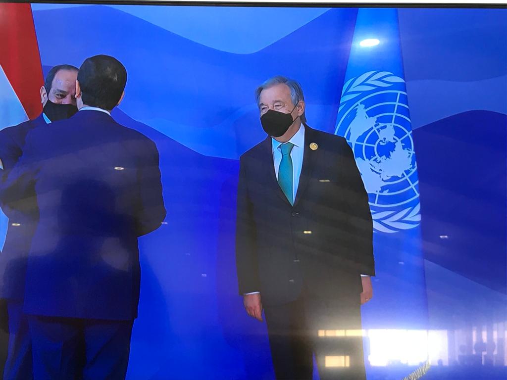الرئيس السيسي وأمين عام الأمم المتحدة يستقبلان رؤساء وقادة الدول المشاركين في قمة المناخ في شرم الشي