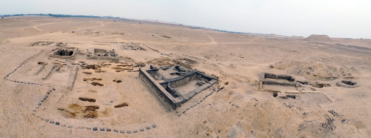 باسم جهاد البعثة الأثرية المصرية العاملة بجبانة جرزا بالفيوم بدأت أعمال الحفائر منذ عام 
