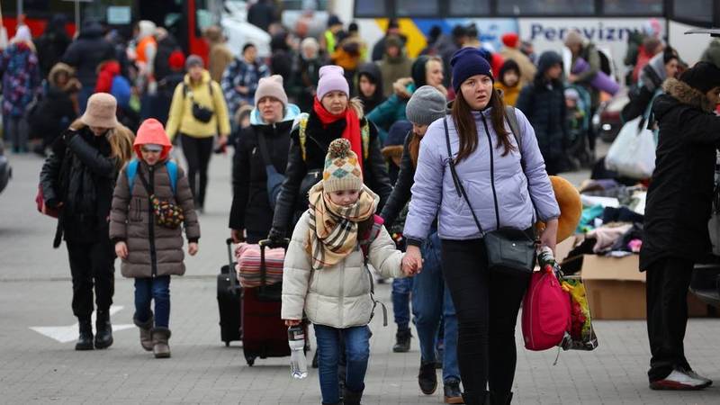 بولندا ارتفاع عدد اللاجئين الأوكرانيين إلى  ملايين و ألف لاجئ