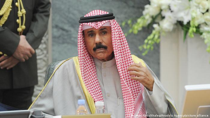 الديوان الأميري الكويتي أمير الكويت يدخل المستشفى إثر وعكة صحية طارئة وحالته الصحية مستقرة