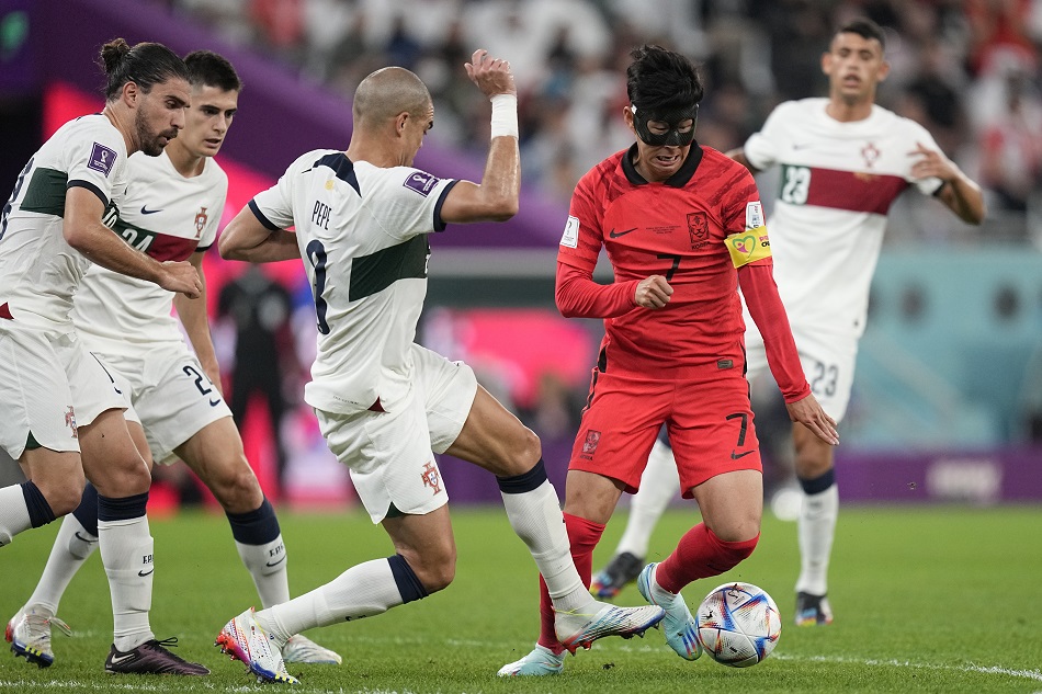 كوريا الجنوبية تتعادل أمام البرتغال  في الشوط الأول بالمونديال