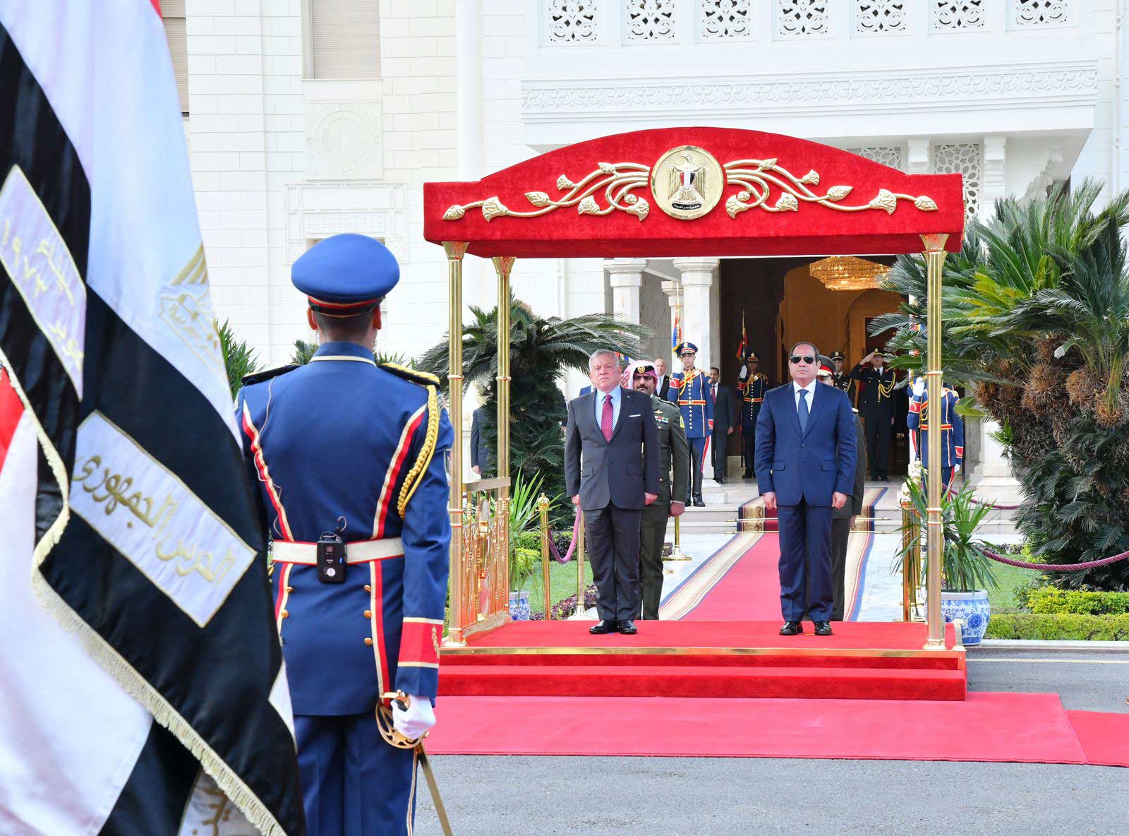   صور استقبال الرئيس السيسي للعاهل الأردني مباحثاتهما بقصر الاتحادية