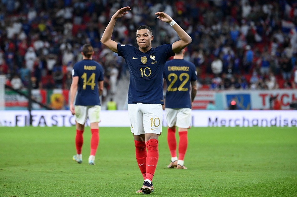 ;مبابي; يقود فرنسا لربع نهائي مونديال  بعد الفوز على بولندا
