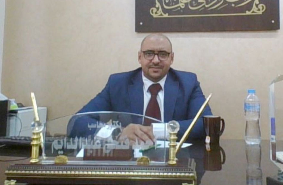 الدكتور احمد عبد الدايم مدير عام الاصدار والعدادات الذكية