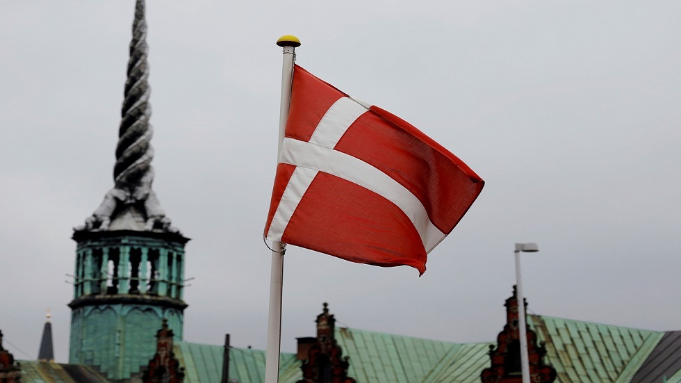 الدنمارك تطرد  دبلوماسيا روسيا بتهمة التجسس 