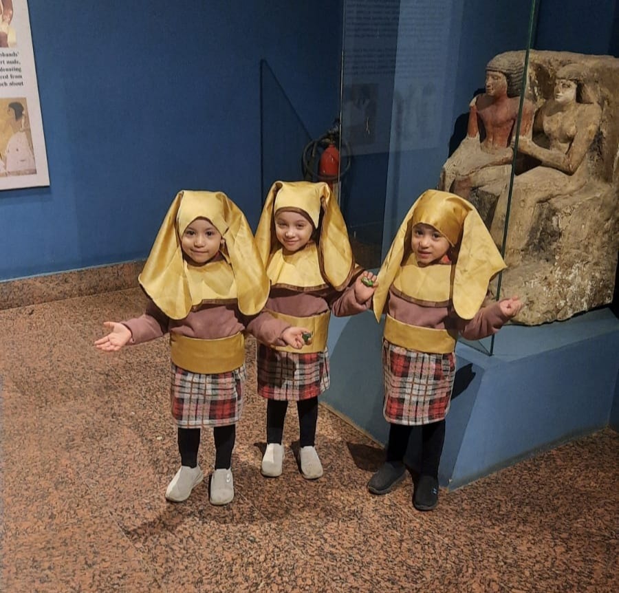 متحف ملوي ينظم زيارة لـمجموعة من الأطفال لزيادة الوعي الآثري