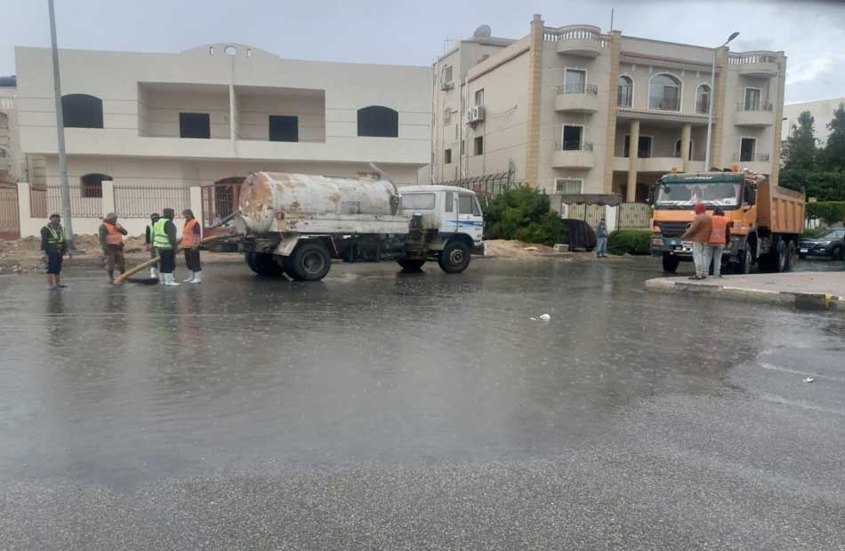  أجهزة المدن الجديدة تواجه آثار سقوط مياه الأمطار