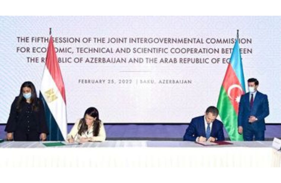 اللجنة المصرية الأذرية المشتركة توقع  وثائق تعاون في هذه المجالات 