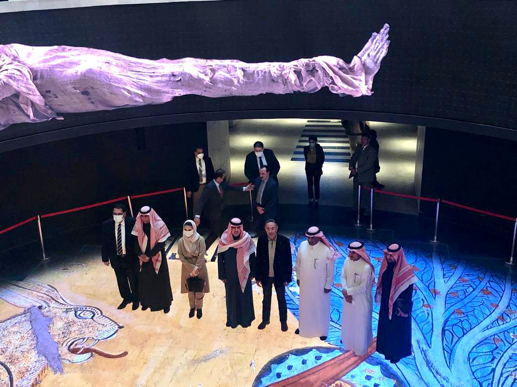 وفد رفيع المستوى من الجهاز المركزي للمحاسبات السعودي يزور متحف الحضارة |صور