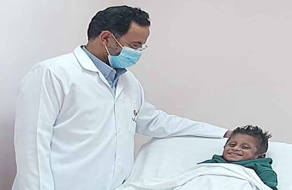 مستشفى الهرم يجري جراحة دقيقة بالكبد والقنوات المرارية |صور