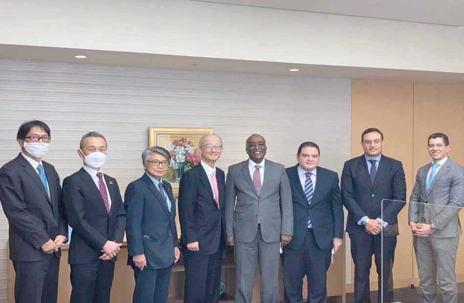  سفير مصر في طوكيو يناقش مع رئيس مجلس الأعمال الياباني المصري الفرص الاستثمارية 