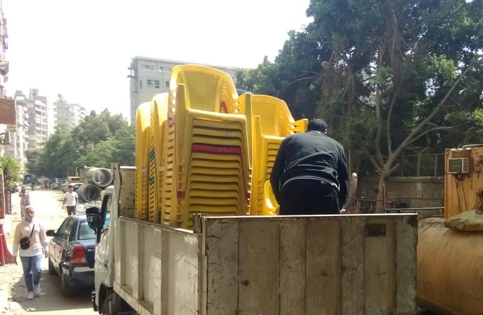 رفع إشغالات شوارع حي شبرا خلال حملة مسائية