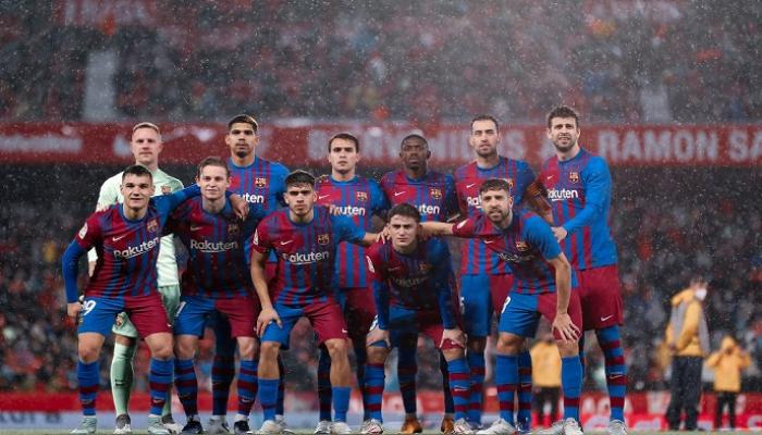 برشلونة يسقط في عقر داره بثنائية أمام فياريال في ختام الدوري الإسباني